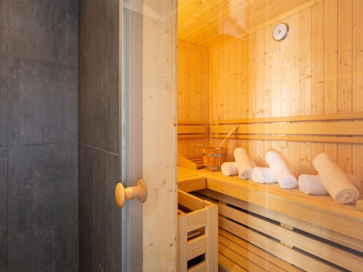 Reetland Am Meer - Premium Reetdachvilla Mit 2 Schlafzimmern, Sauna Und Kamin E04 Dranske Kültér fotó