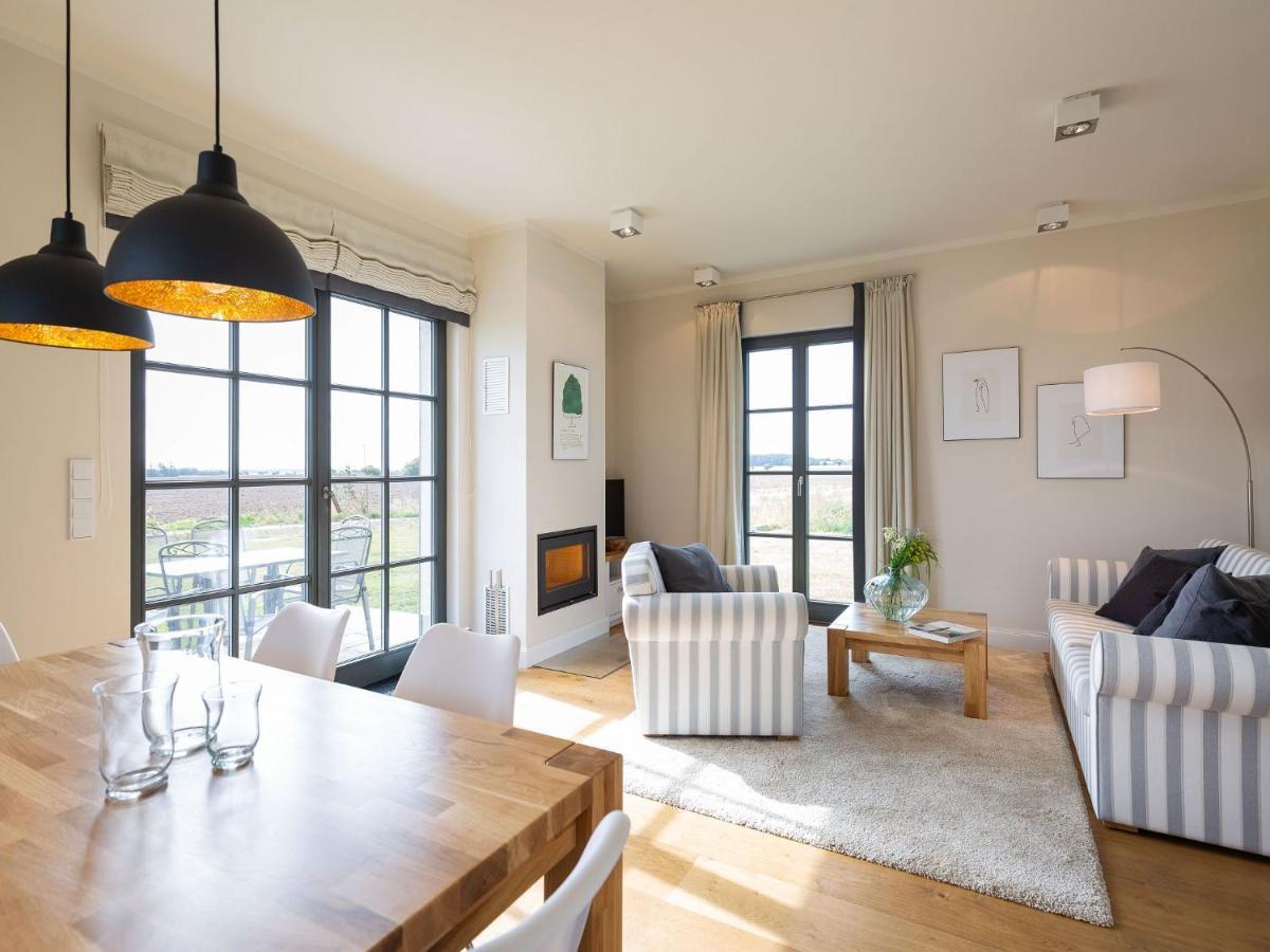 Reetland Am Meer - Premium Reetdachvilla Mit 2 Schlafzimmern, Sauna Und Kamin E04 Dranske Kültér fotó