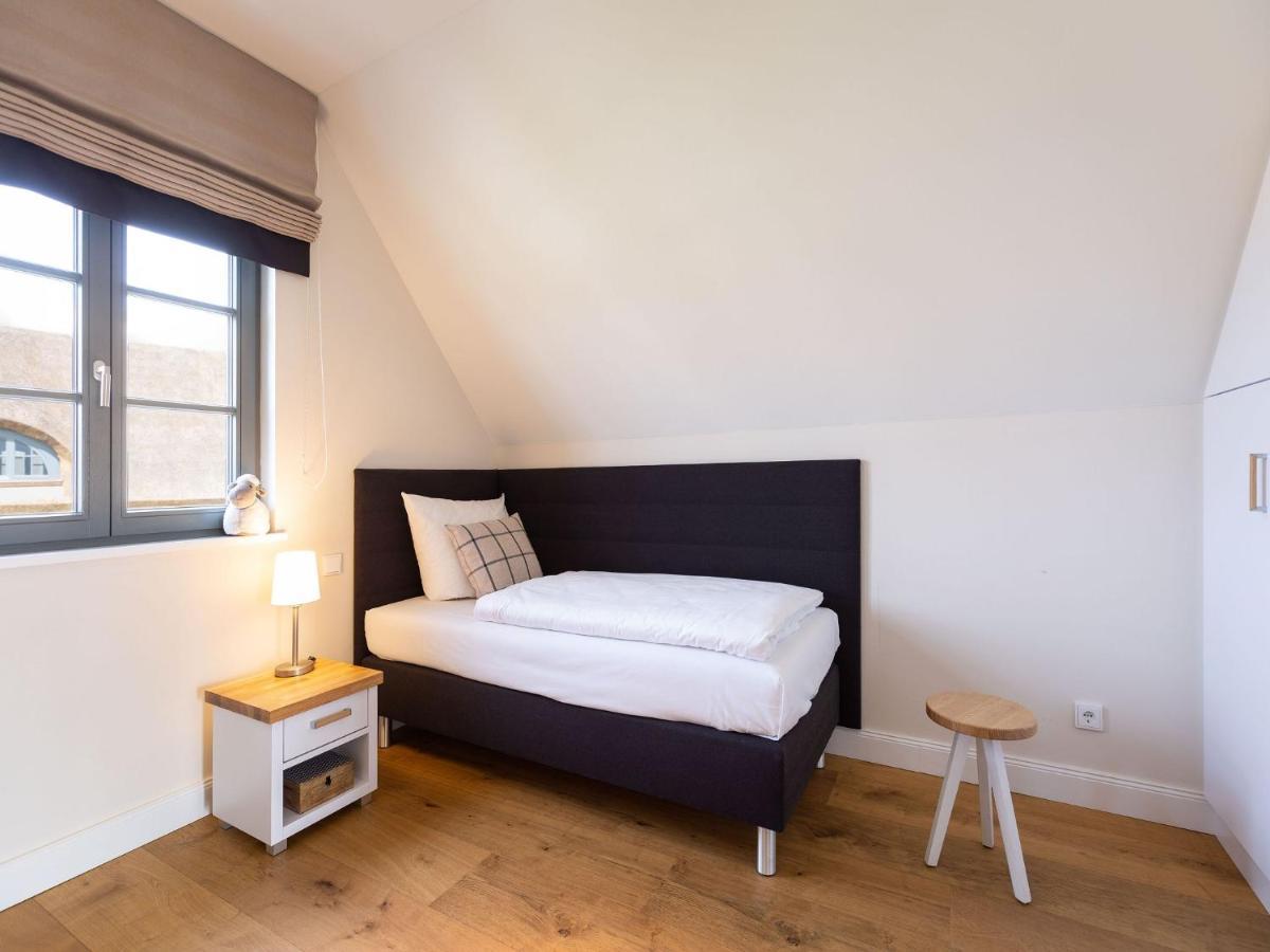 Reetland Am Meer - Premium Reetdachvilla Mit 2 Schlafzimmern, Sauna Und Kamin E04 Dranske Kültér fotó