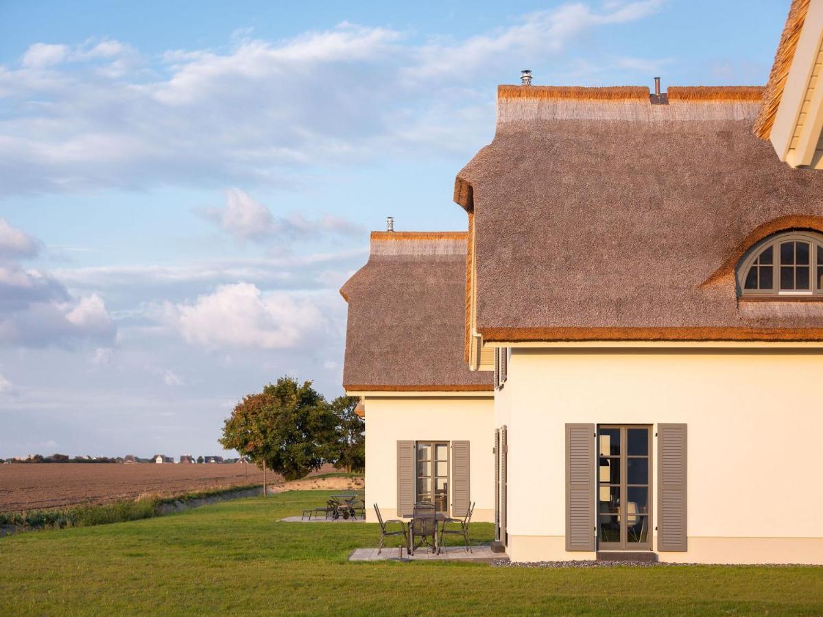 Reetland Am Meer - Premium Reetdachvilla Mit 2 Schlafzimmern, Sauna Und Kamin E04 Dranske Kültér fotó